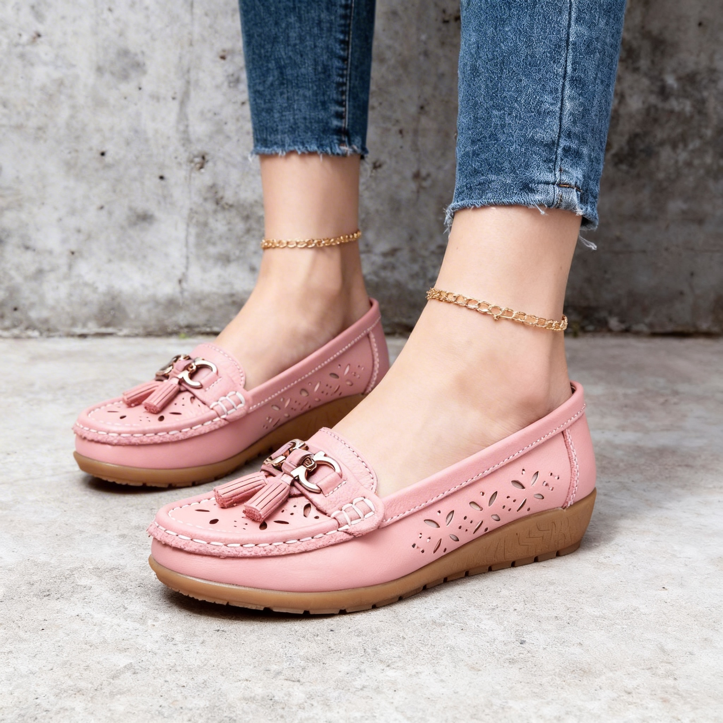 Le ultime scarpe ortopediche da donna migliorano i problemi di equilibrio nelle persone di mezza età e anziane!